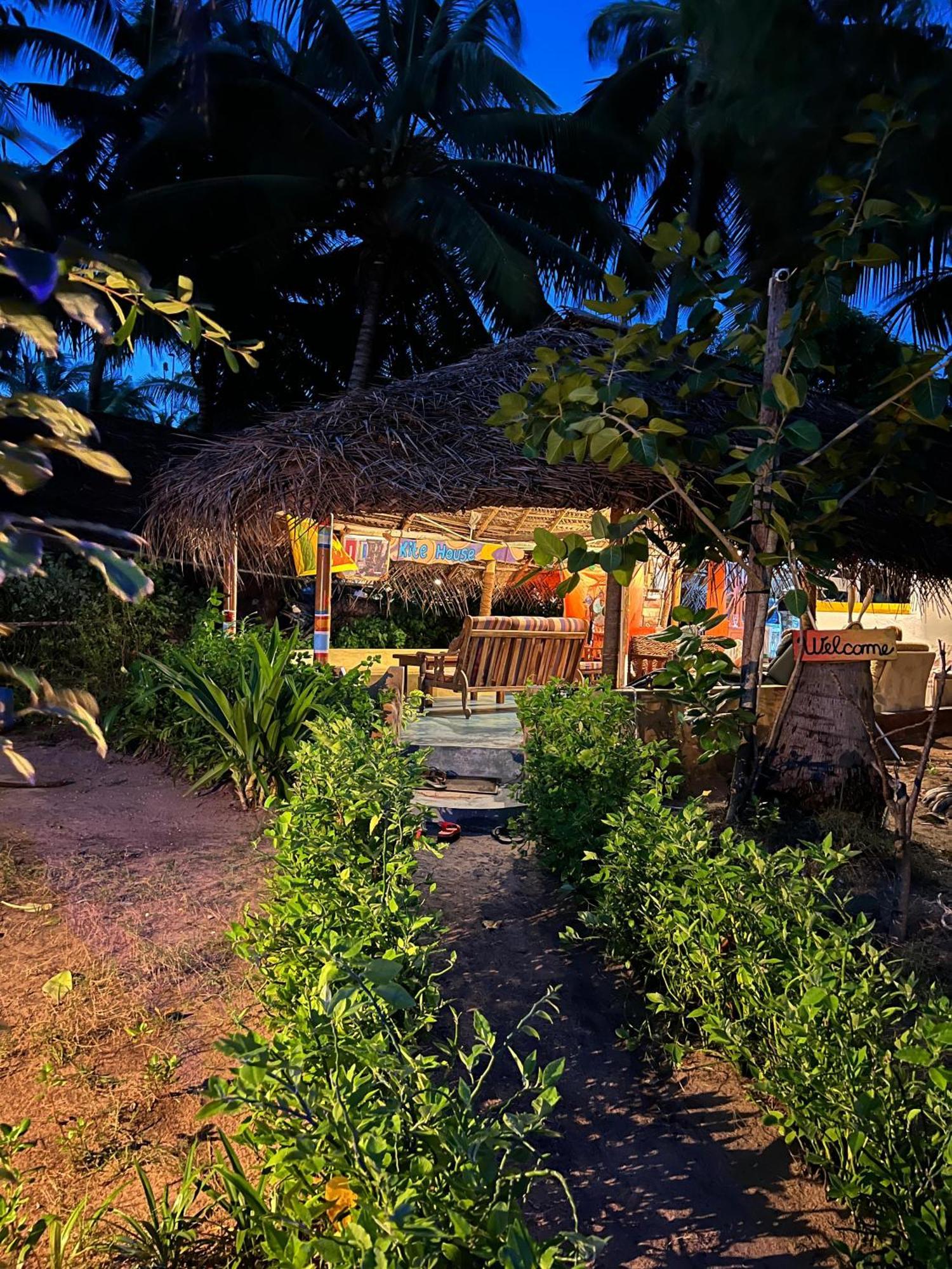 Kite House Cafe Bed and Breakfast Kalpitiya Εξωτερικό φωτογραφία